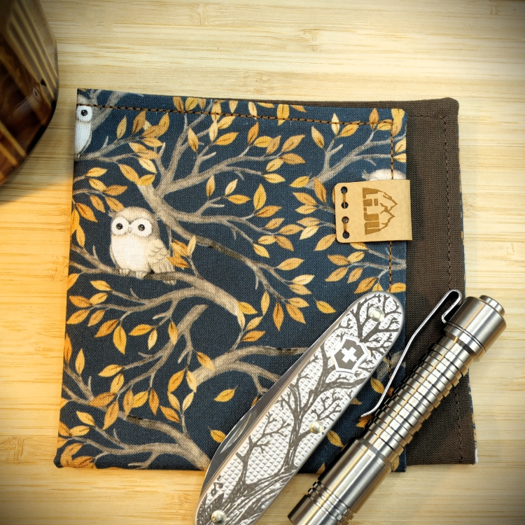 Li.JU Hank, TREE OF OWLS